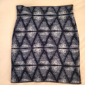 BCBGMaxAzria blue and white mini skirt - size S
